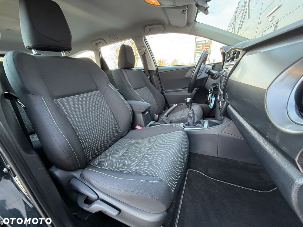 Toyota Auris 1.6 Life+ - 31