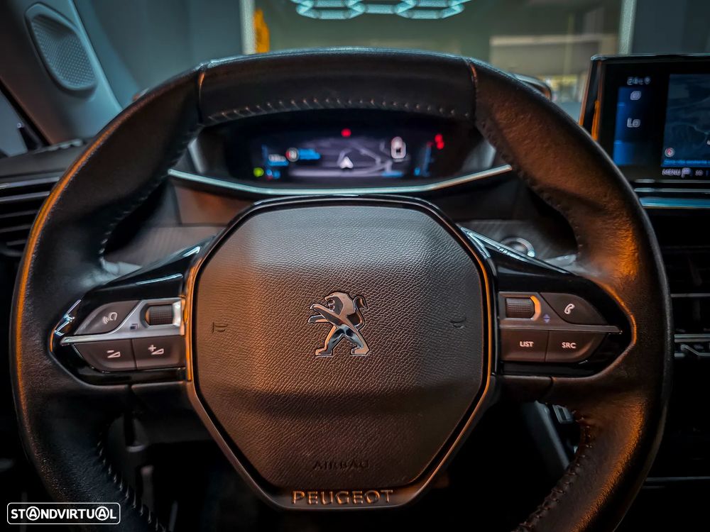 Peugeot 2008 BlueHDi 100 STOP & START Allure - 24