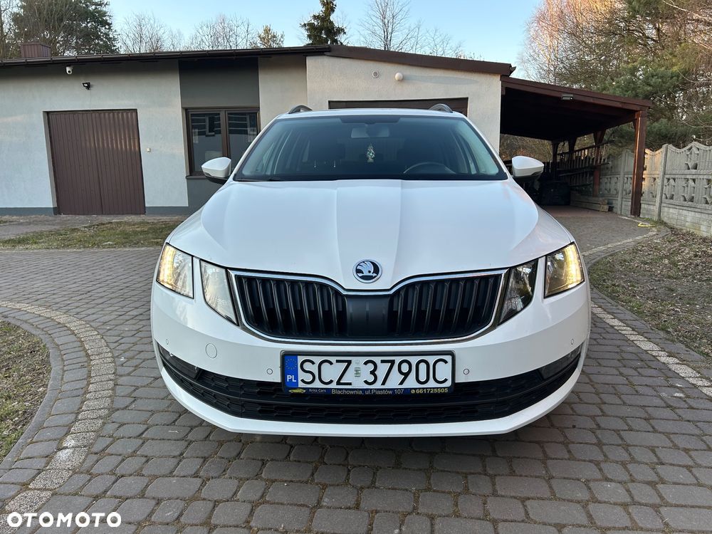 Skoda Octavia 2.0 TDI SCR Ambition - 2
