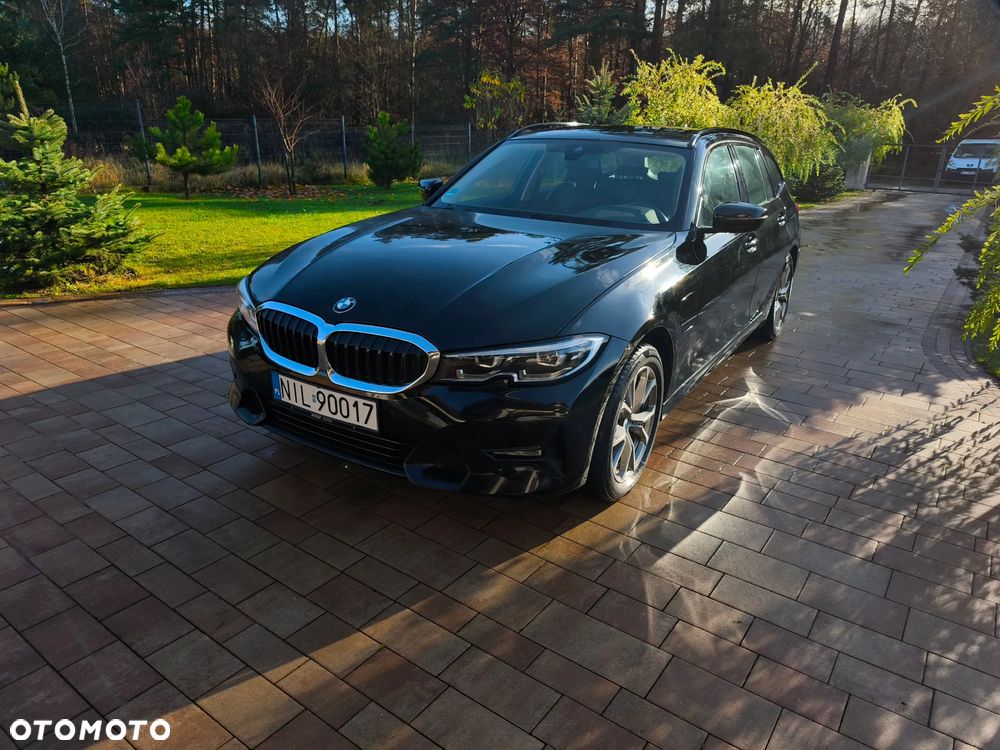 BMW Seria 3 330e Sport Line - 2