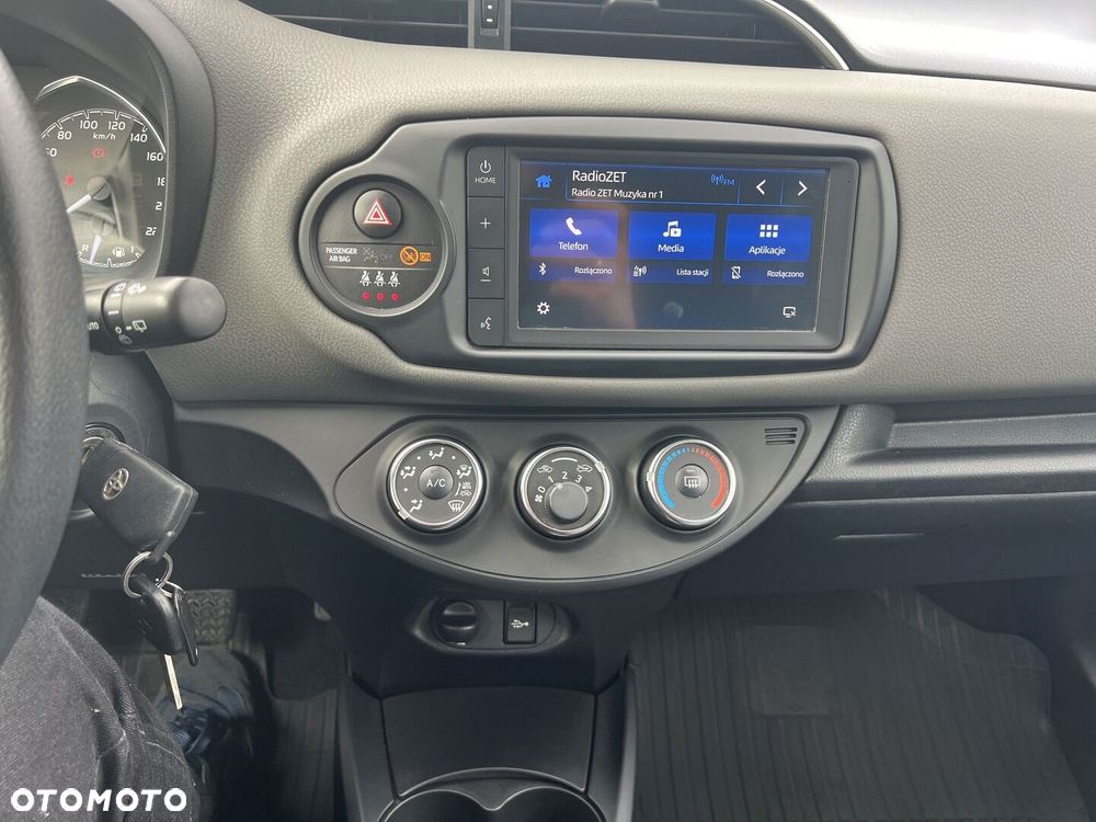 Toyota Yaris 1.5 Premium - 18
