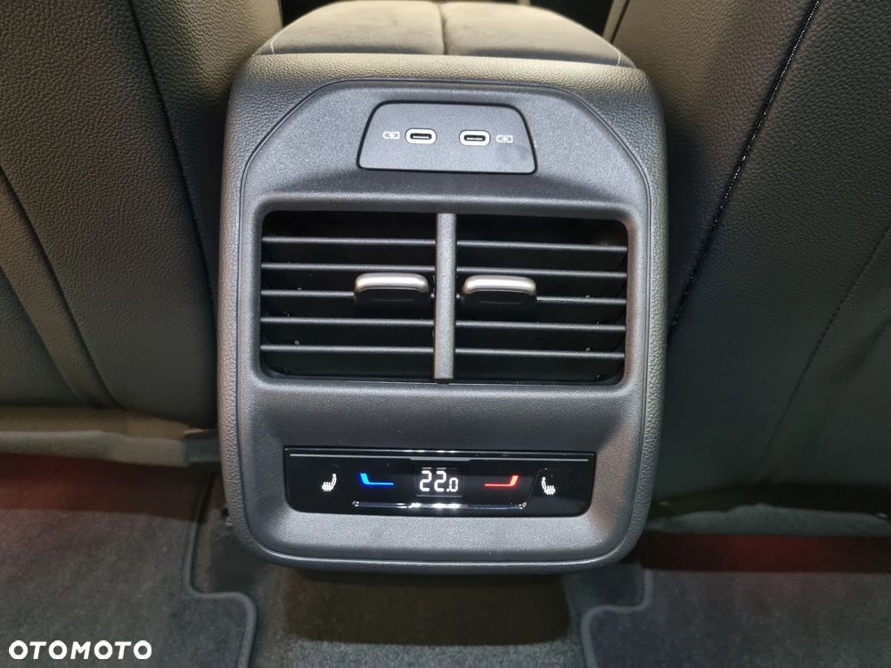 Skoda Superb 2.0 TDI SCR 4x4 Sportline DSG - 37