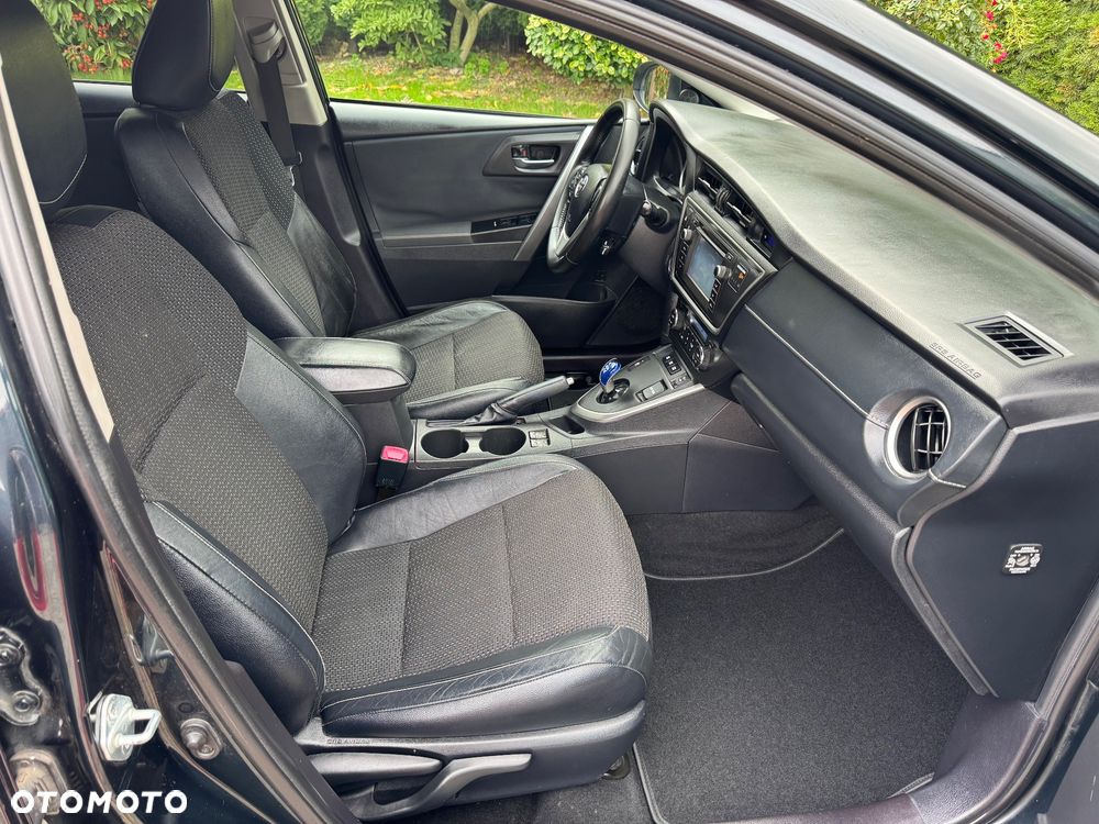 Toyota Auris 1.8 HSD Luna - 20