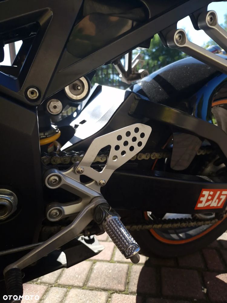 Suzuki GSX-R - 8