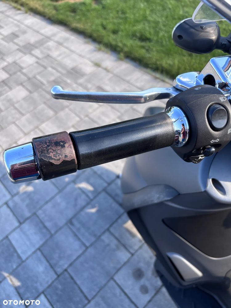 Piaggio Beverly - 7