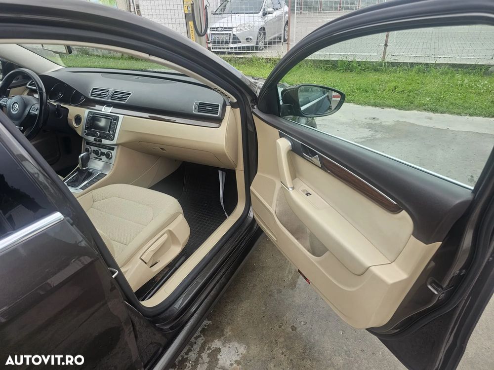 Volkswagen Passat 2.0 TDI BlueMotion Technology Comfortline DSG - 14