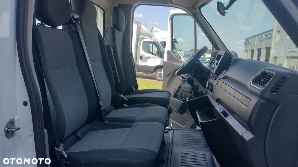Renault Master Jegger autolaweta Pomoc Drogowa najazd 2,3 silnik 165KM HAK - 27