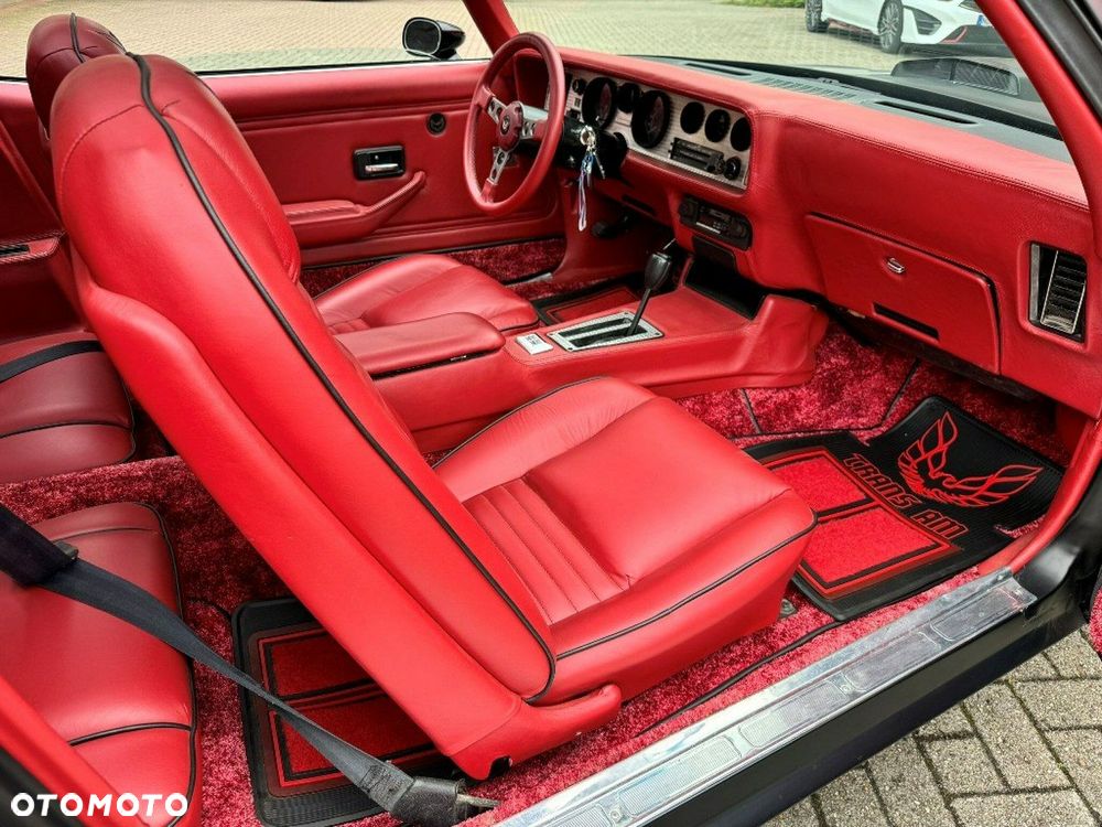 Pontiac Trans Am - 12