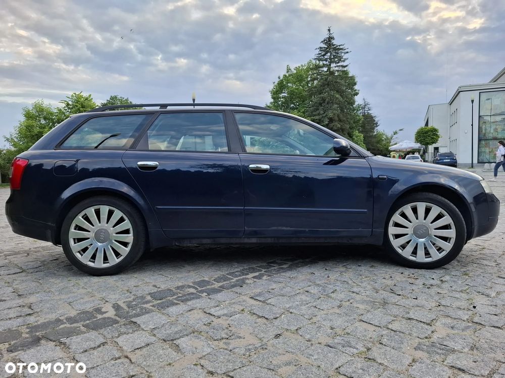 Audi A4 Avant 2.4 - 9