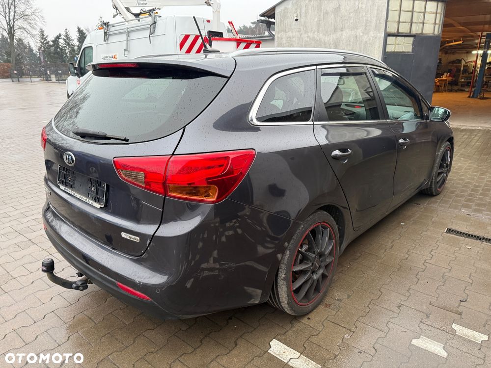 Kia Ceed 1.6 Crdi Optimum + - 4
