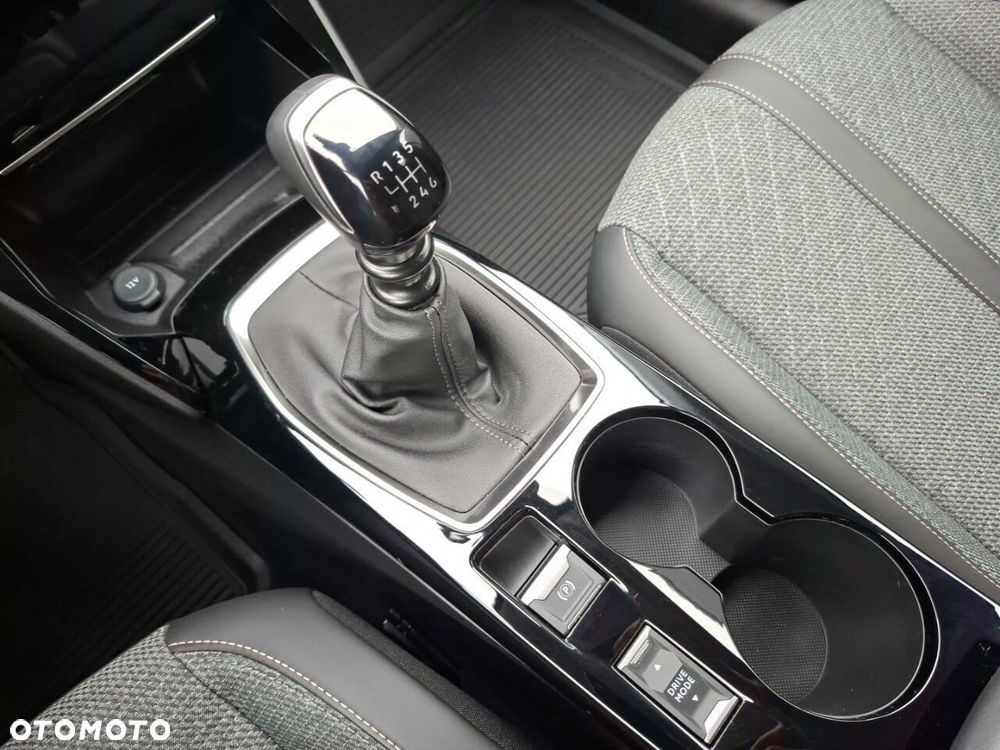 Peugeot 208 - 20
