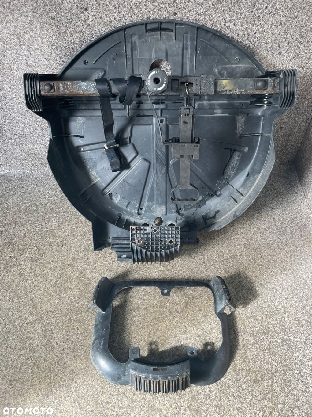 Mechanizm winda oslona kosz mocowanie kola zapasowego raczka BMW X3 E83 BDB - 1