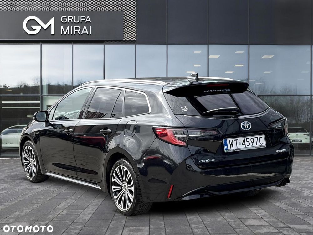 Toyota Corolla 2.0 Hybrid Executive - 3