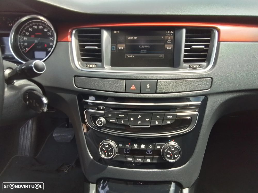Peugeot 508 RXH 2.0 HDi Hybrid4 2-Tronic - 19