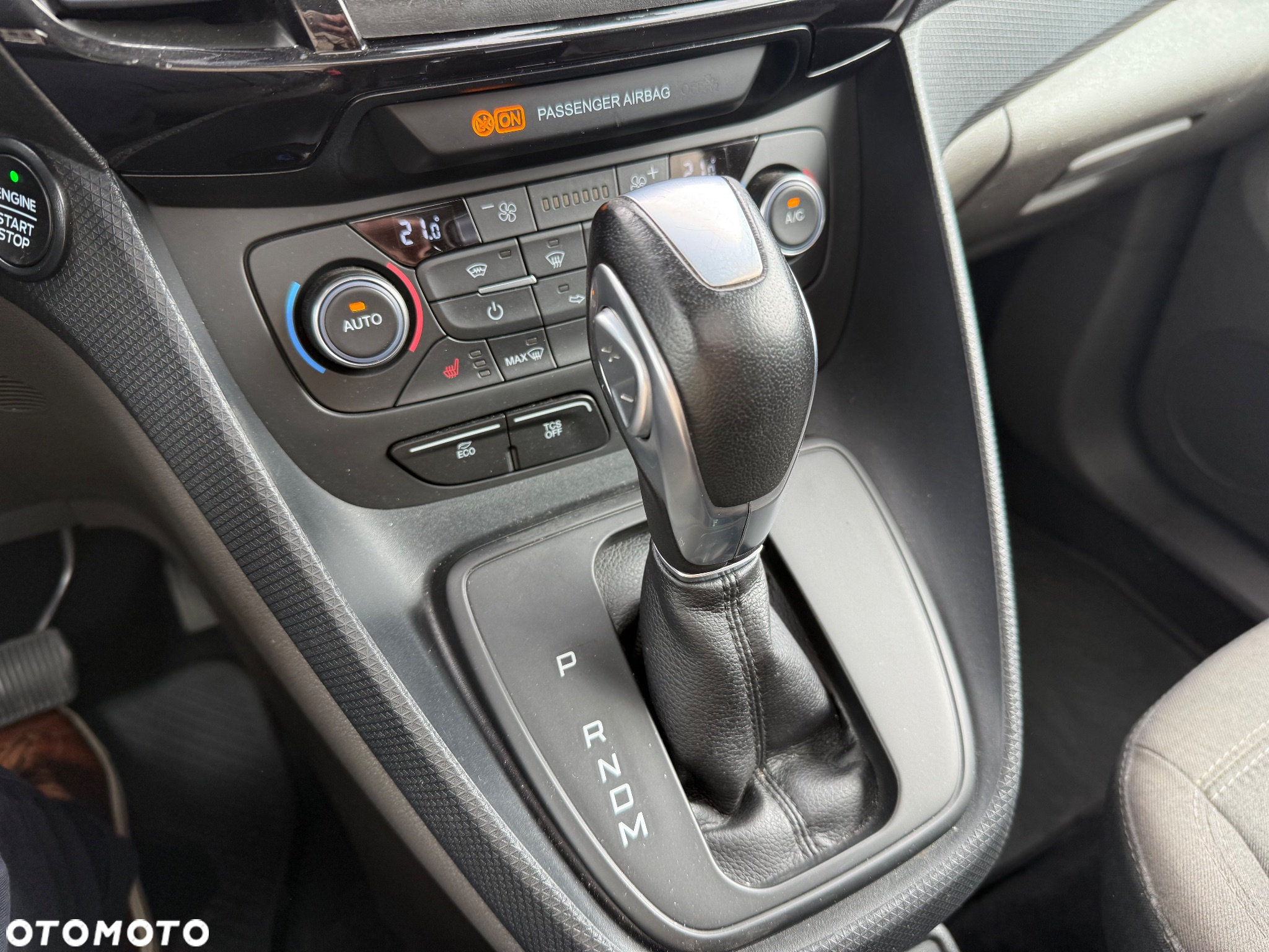 Ford Tourneo Connect Grand - 19