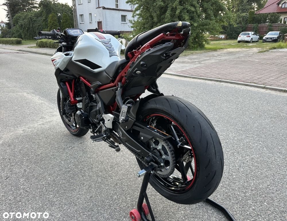 Kawasaki Z 650 - 5