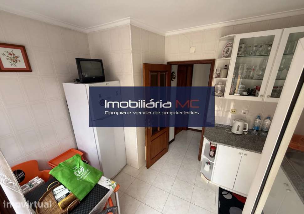 Apartamento T2 com terraço, junto à Avenida da República - Grande imagem: 3/18
