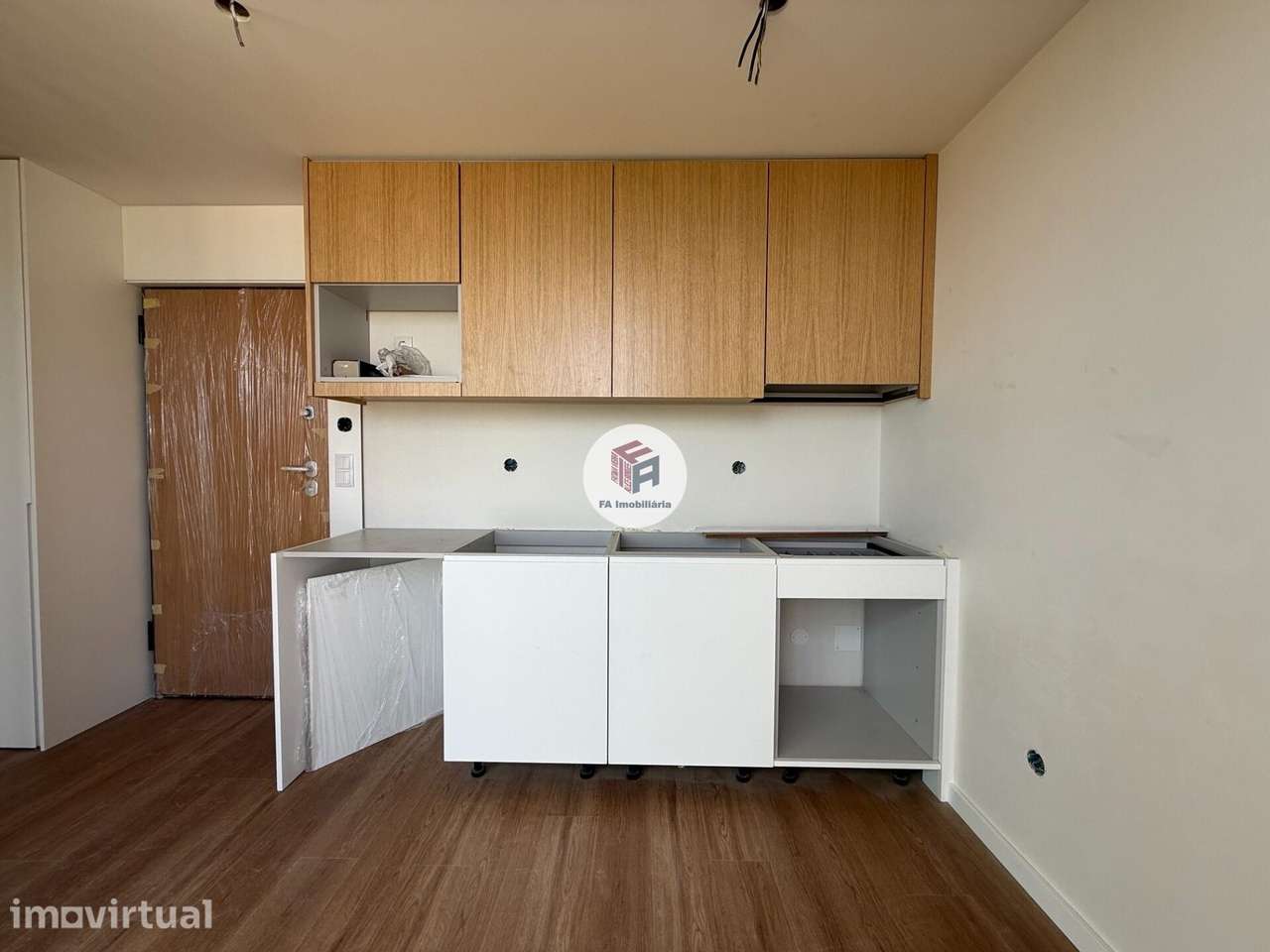 Apartamento T0 Centro Matosinhos - Grande imagem: 3/16