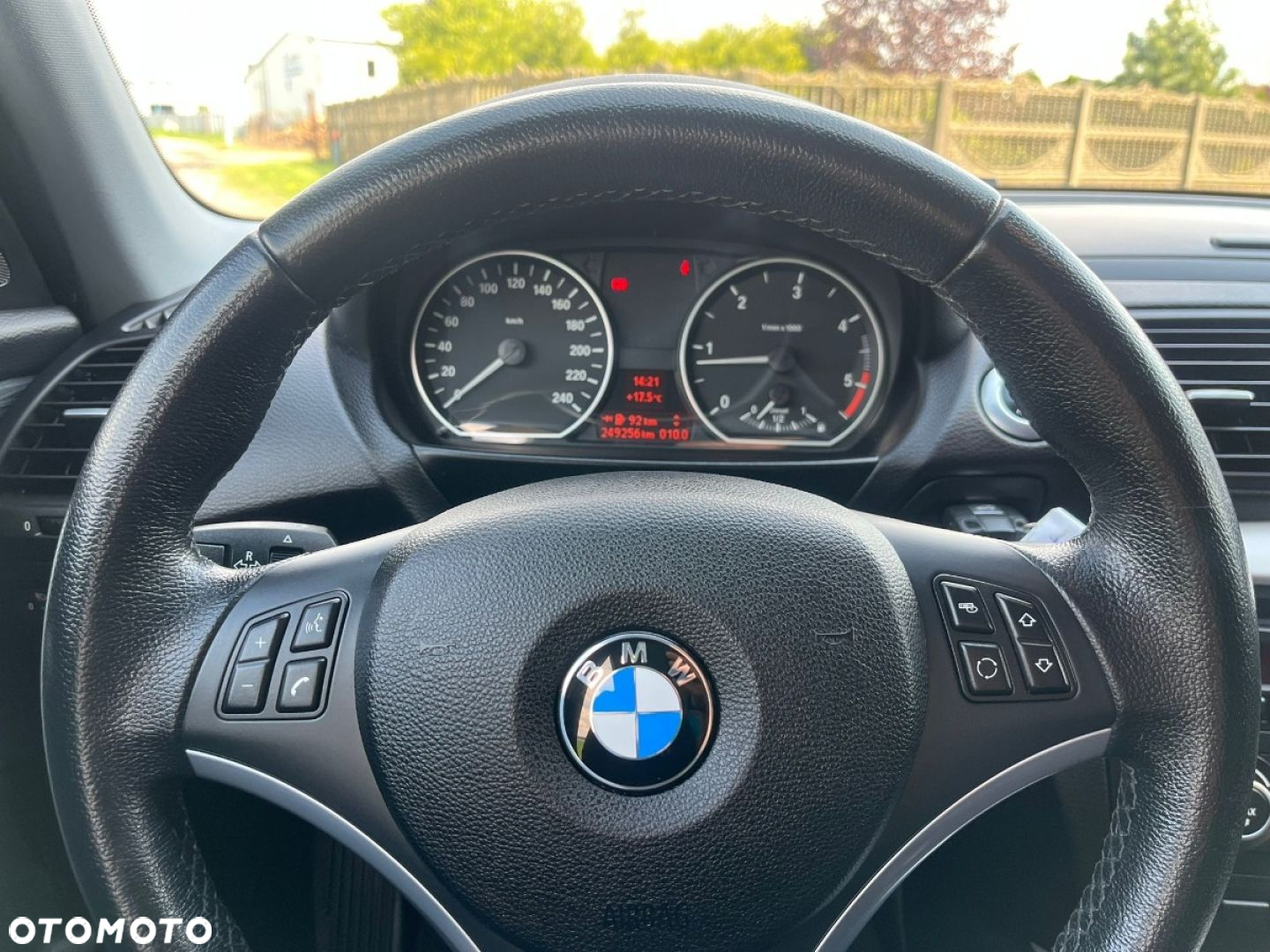 BMW Seria 1 - 10