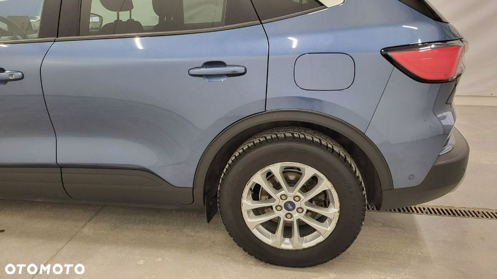 Ford Kuga - 9