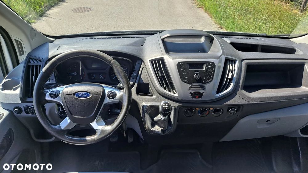 Ford Transit - 18