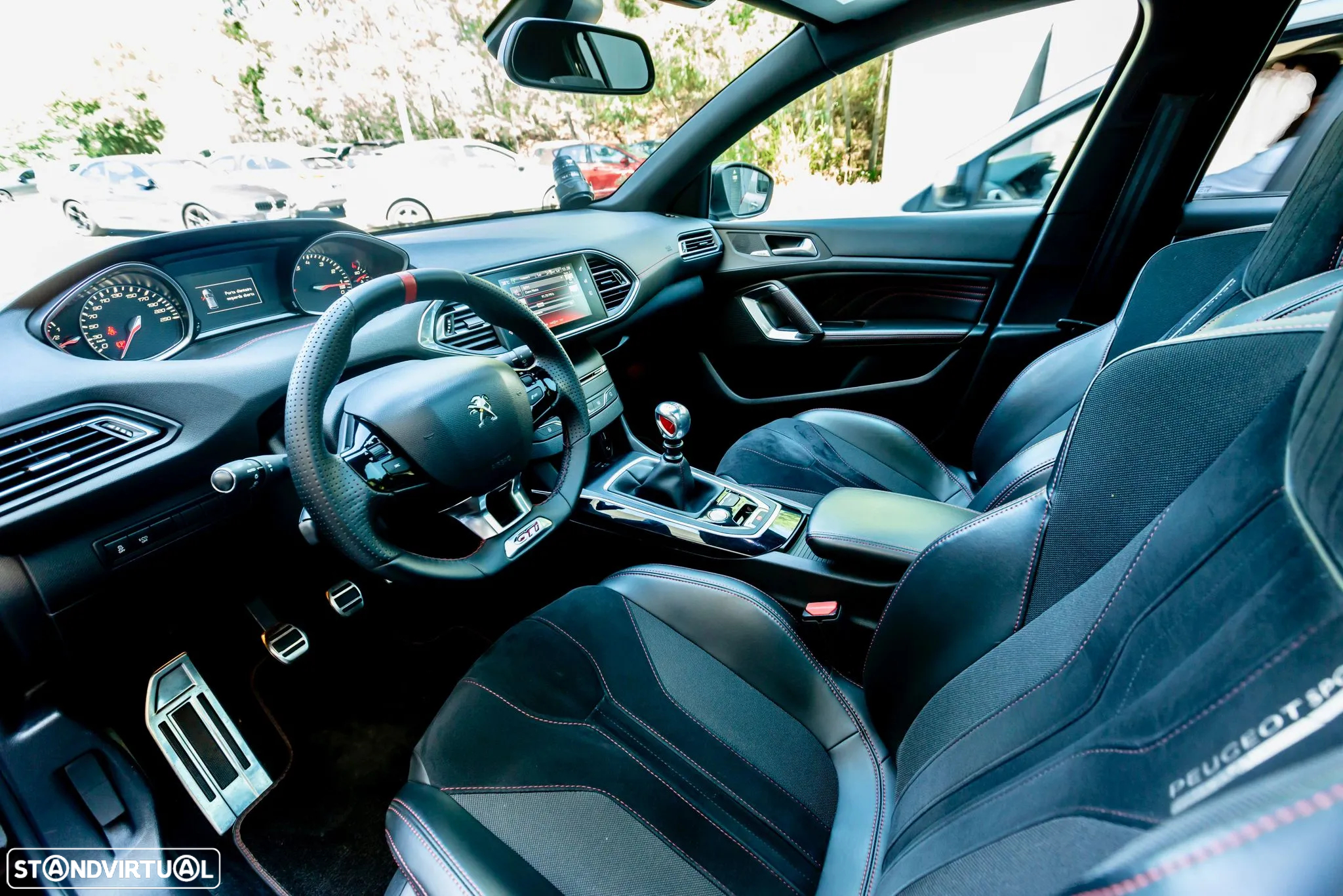 Peugeot 308 1.6 e-THP GTi - 4