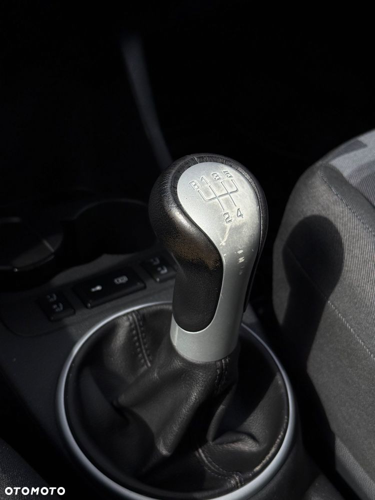 Skoda Roomster 1.6 16V Comfort PLUS EDITION - 22