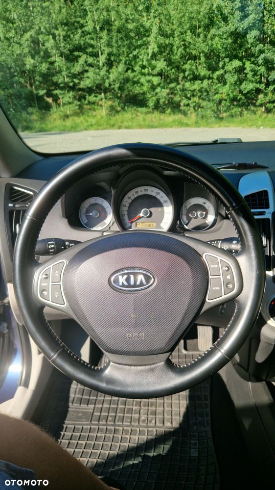 Kia Ceed 1.6 Comfort - 12