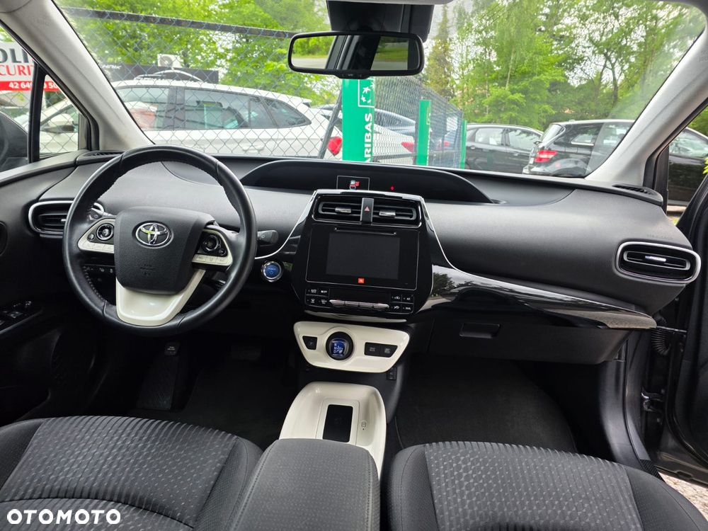 Toyota Prius 1.8 Hybrid Active - 11