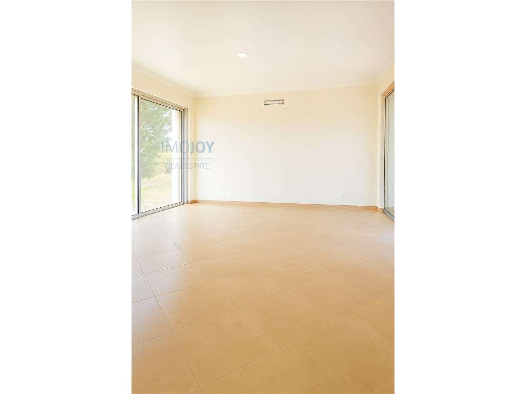 Moradia T3 Nova com Terreno de 435 m² na Cotovia - Grande imagem: 5/25