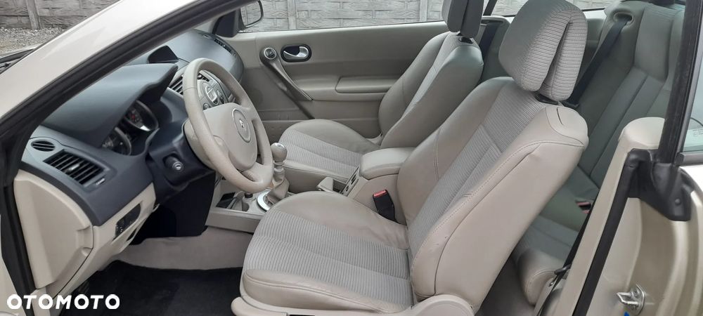 Renault Megane 2.0 Coupe-Cabriolet Confort Authenique - 6