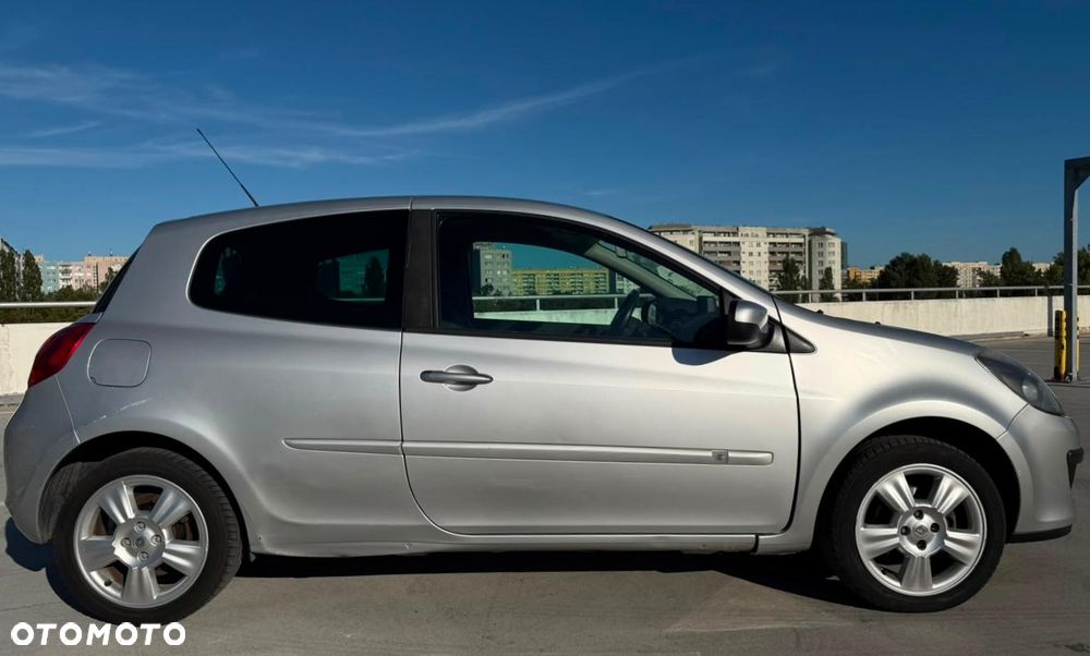 Renault Clio 1.6 16V Dynamique - 4