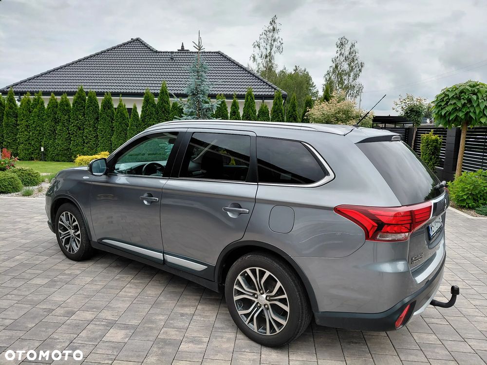 Mitsubishi Outlander 2.0 Instyle SDA 4WD CVT - 11