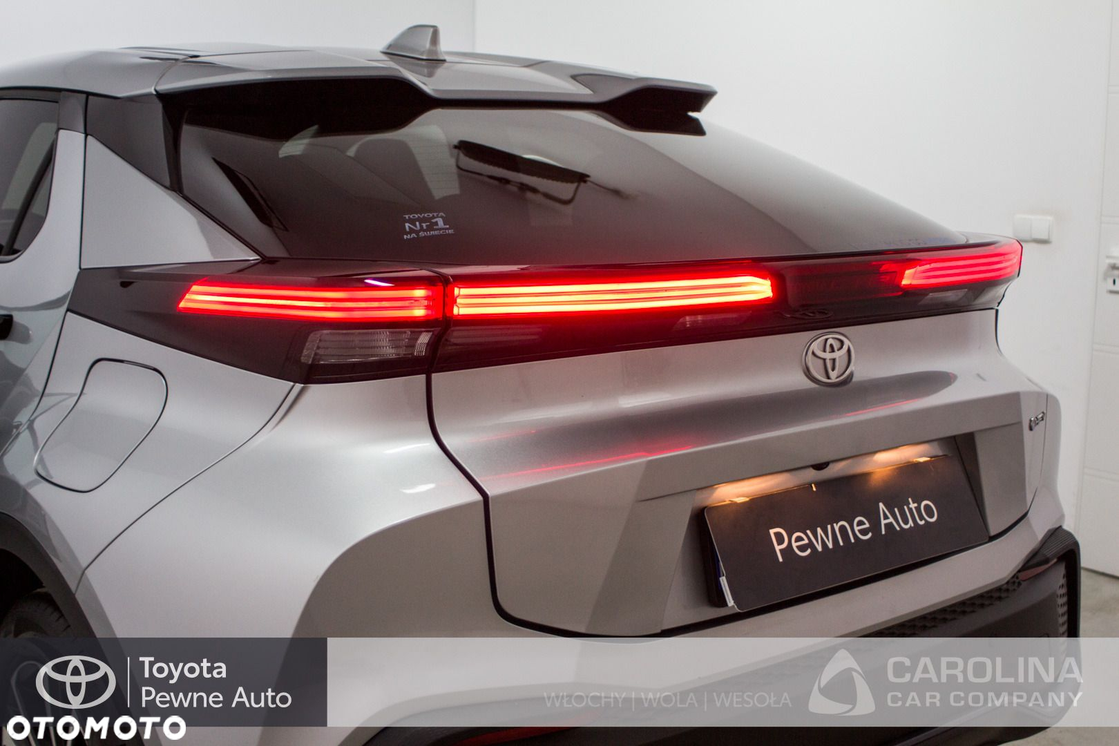 Toyota C-HR - 16