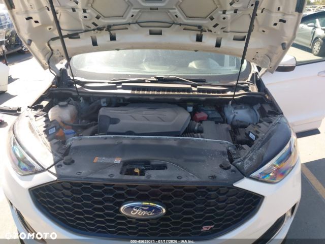 Ford Edge - 13