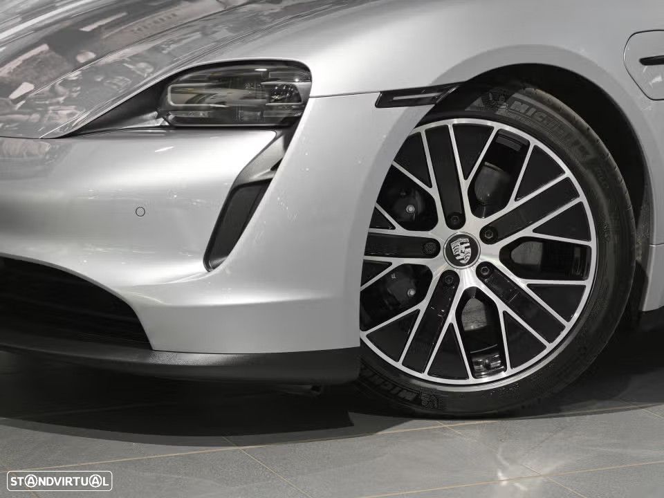 Porsche Taycan Standard - 7