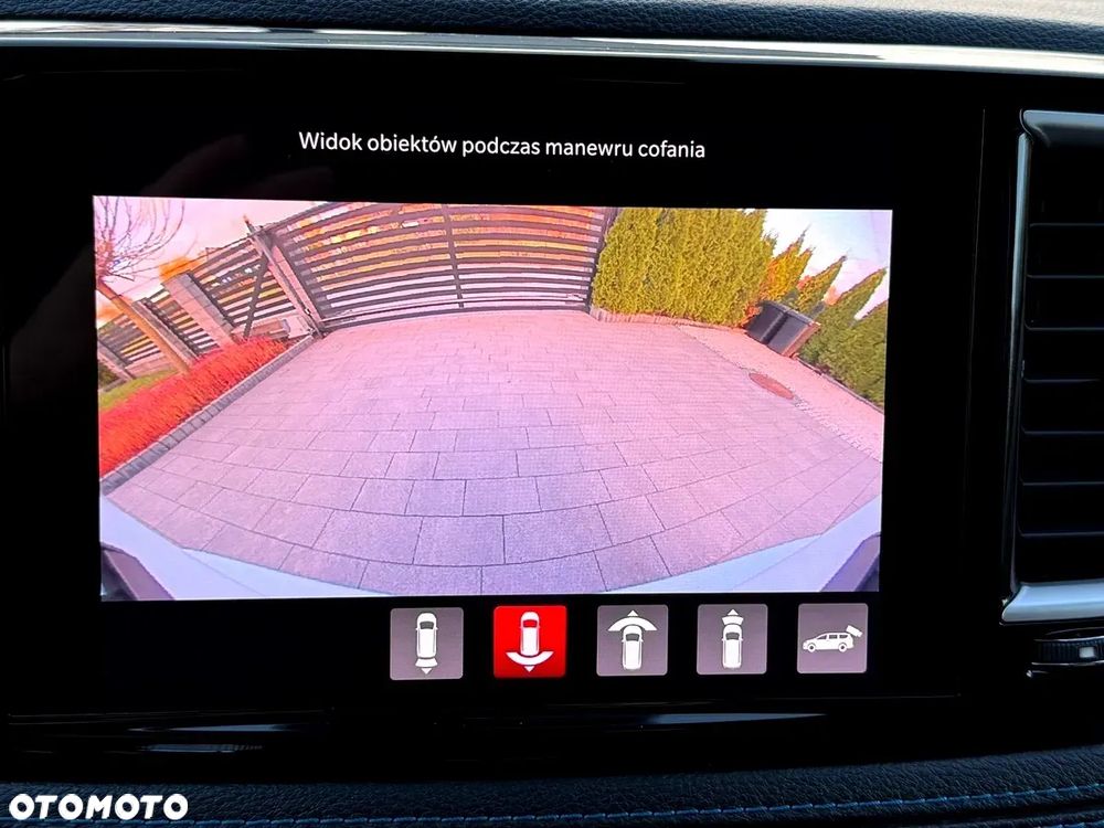 Chrysler Pacifica - 26