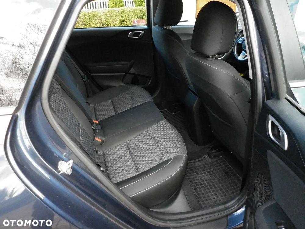 Kia Ceed 1.4 T-GDI M DCT - 6