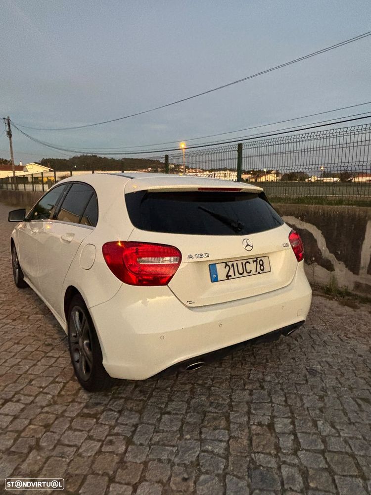 Mercedes-Benz A 180 CDI (BlueEFFICIENCY) Urban - 3