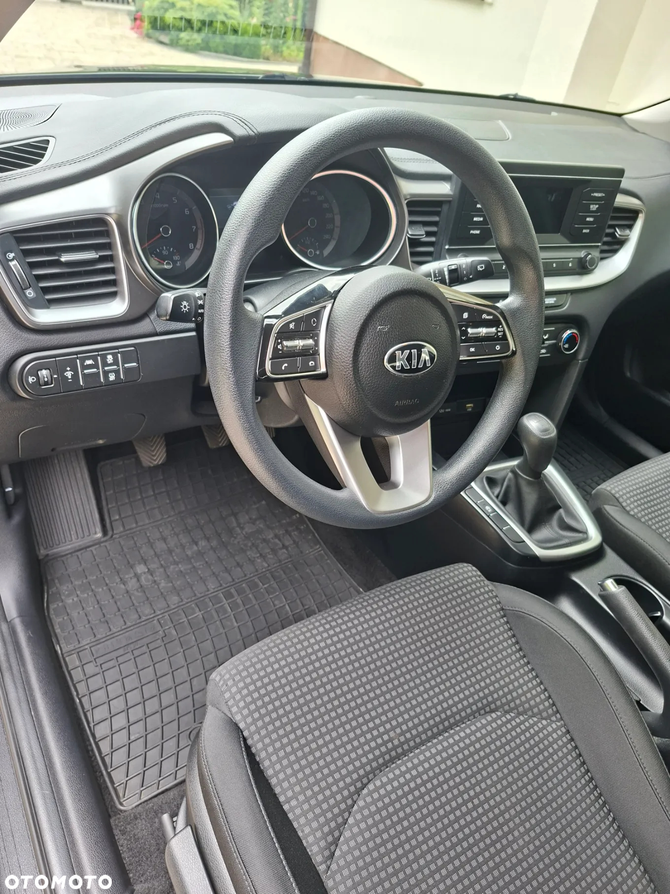 Kia Ceed 1.0 T-GDI S - 12