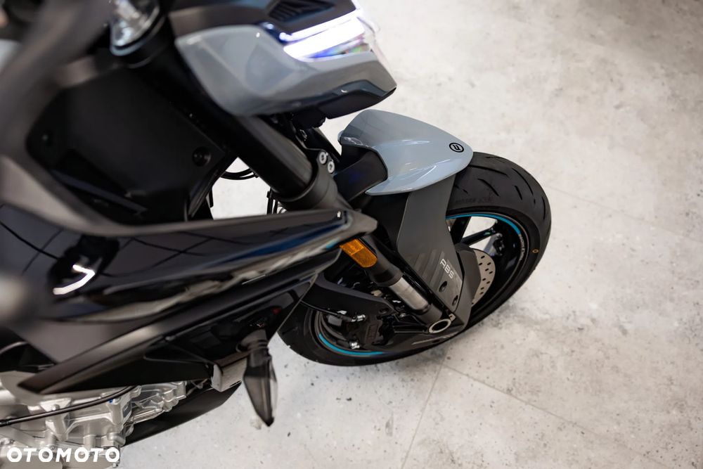 CFMoto NK - 6