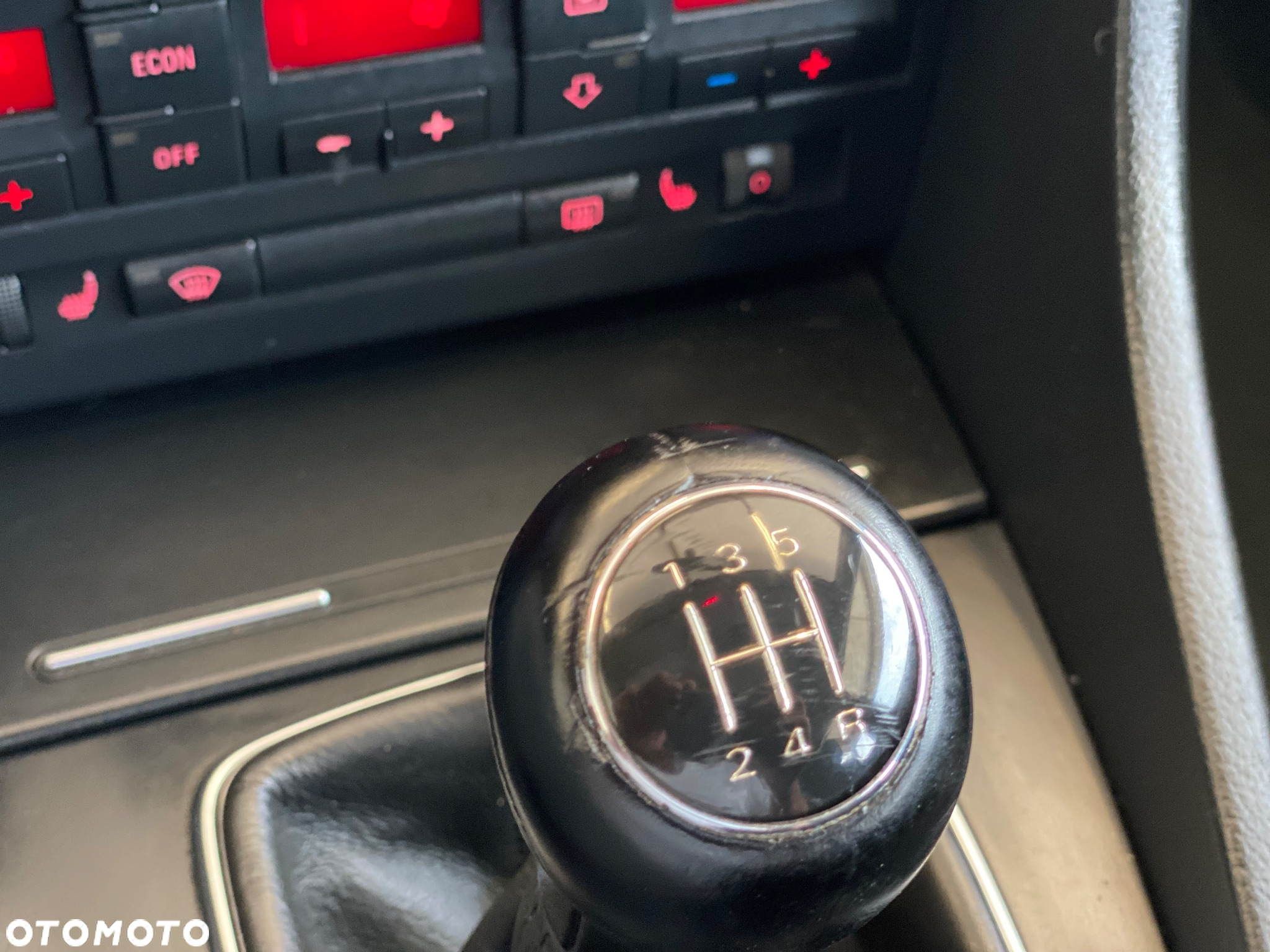 Audi A4 2.0 - 25