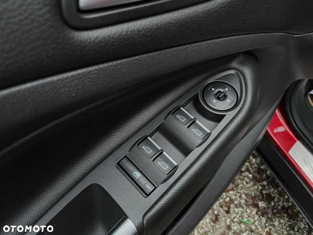 Ford Kuga 2.0 TDCi 4x2 Titanium - 32