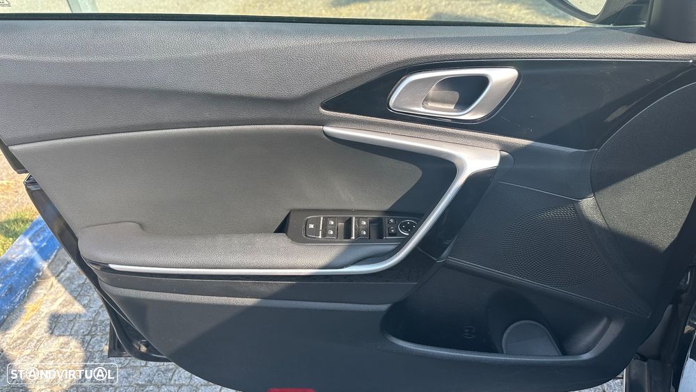 Kia XCeed 1.6 GDi PHEV Drive - 21