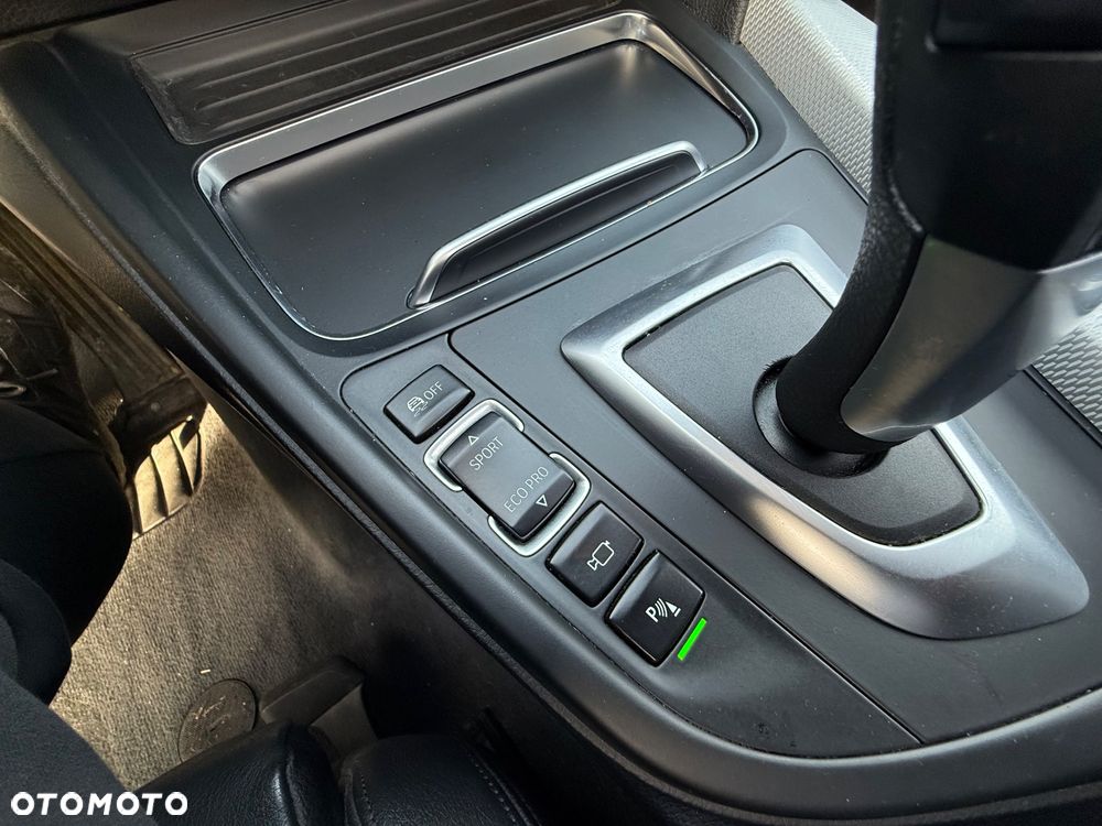 BMW Seria 4 420d Gran Coupe M Sport - 24