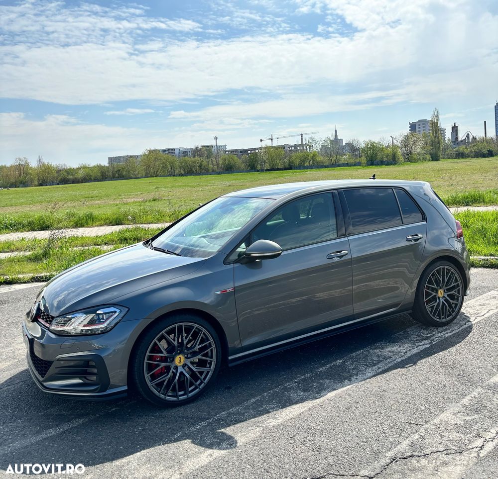 Volkswagen Golf 2.0 TSI GTI Performance - 2