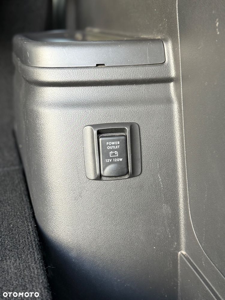 Mitsubishi Outlander PHEV Instyle NAVI + - 10