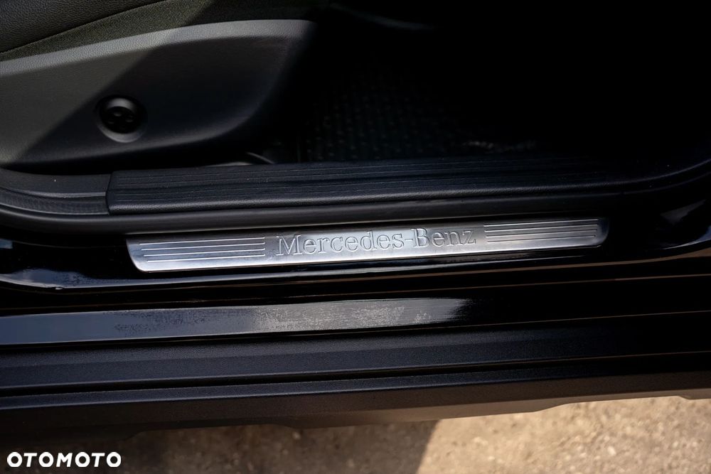 Mercedes-Benz GLA 250 7G-DCT UrbanStyle Edition - 11