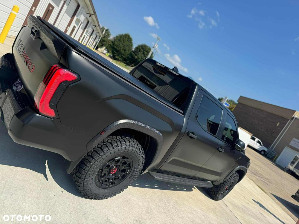 Toyota Tundra - 13