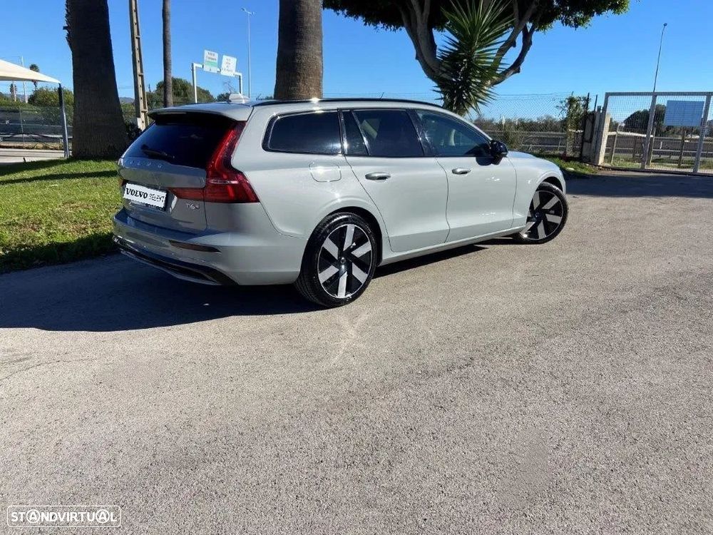 Volvo V60 2.0 T6 AWD TE Plus Dark - 24